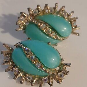 184- Vintage Mid Century Aqua and Rhinestone Clip on Earrings